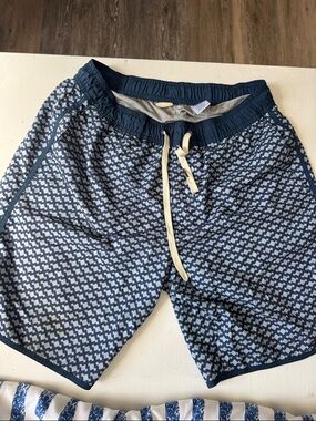 Fair Harbor Men's Navy Geometric Swim Shorts with Cream Drawstring